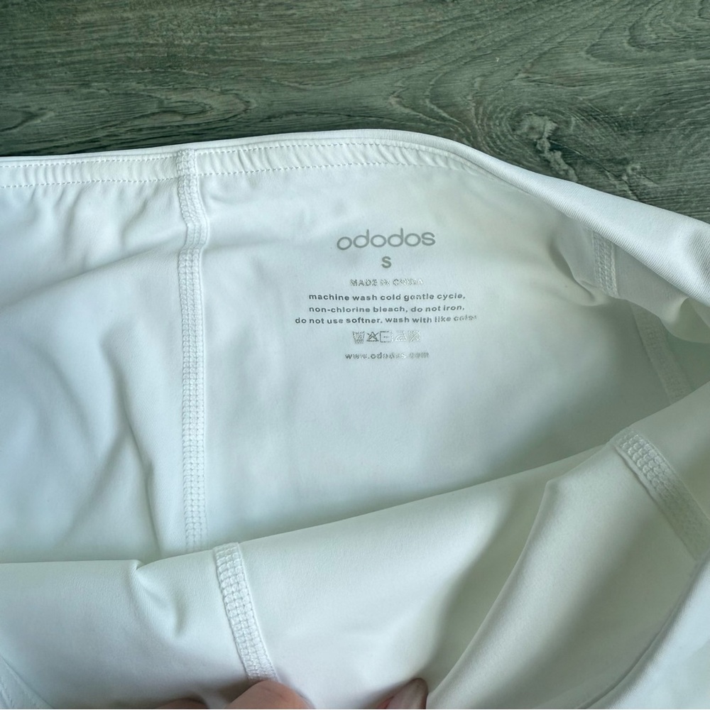 Size S Women's White Athletic Skirt w/ Shorts and Pockets - Picture 6 of 7